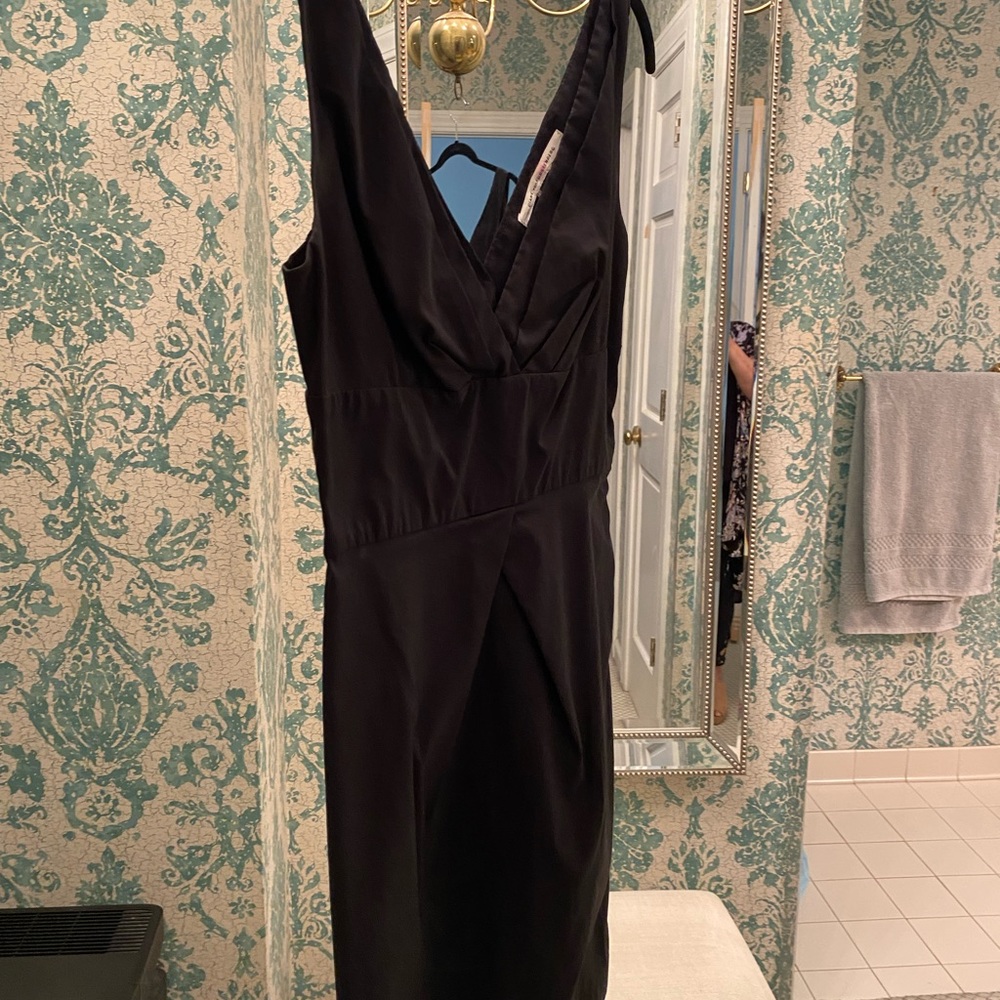Diane VonFurstenberg black dress size 6